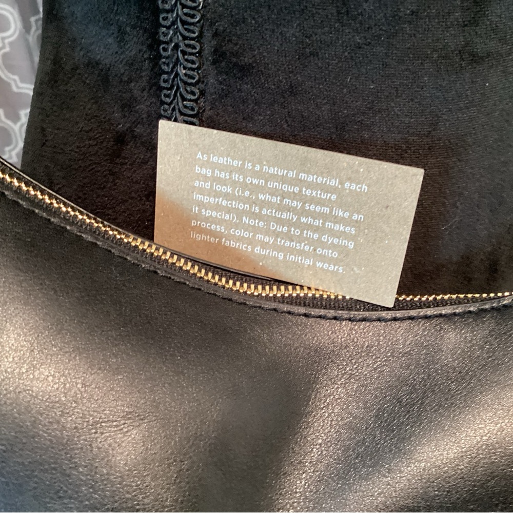 Madewell The Essential Curve Shoulder Bag NWOT - Picture 6 of 8